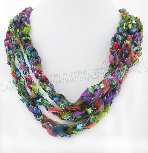 Free Crochet Pattern: Ladder Ribbon Necklace Images - Frompo