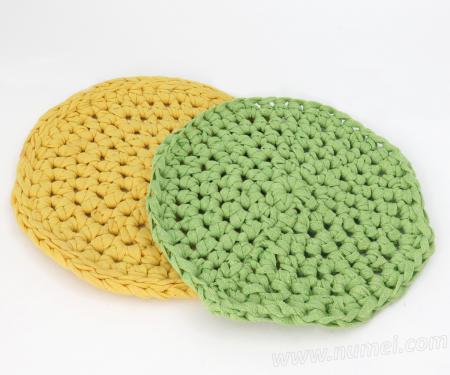 Free Crochet Pattern: Round Pot Holders